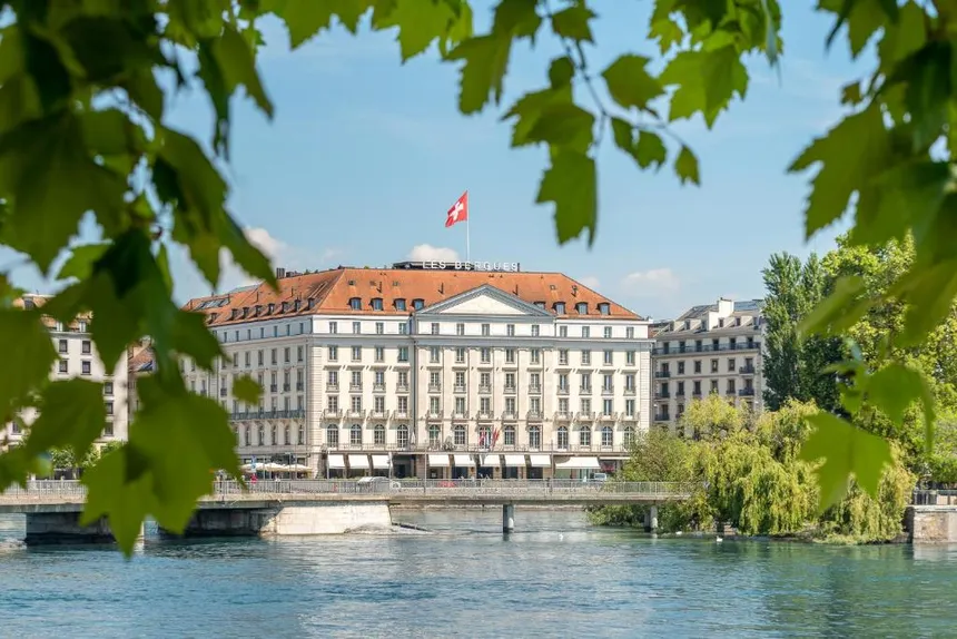 Four Seasons Hotel des Bergues Geneva chauffeur transfer